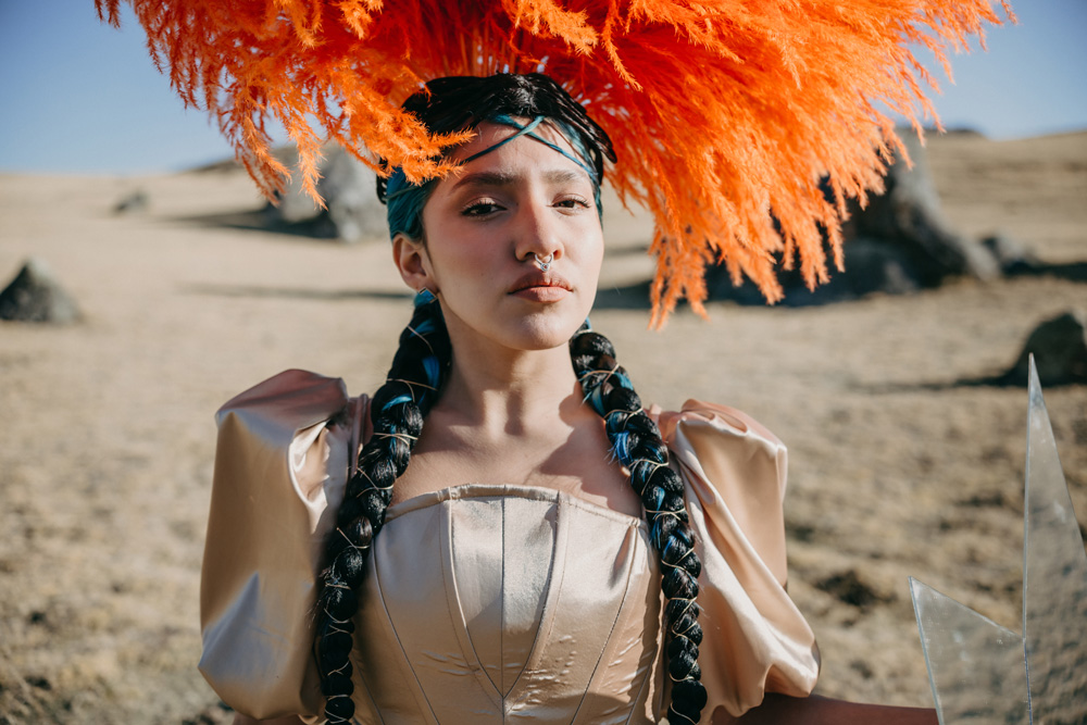 Conoce a la guerrera inca Chañan Cori Coca a través del nuevo single y videoclip de Renata Flores